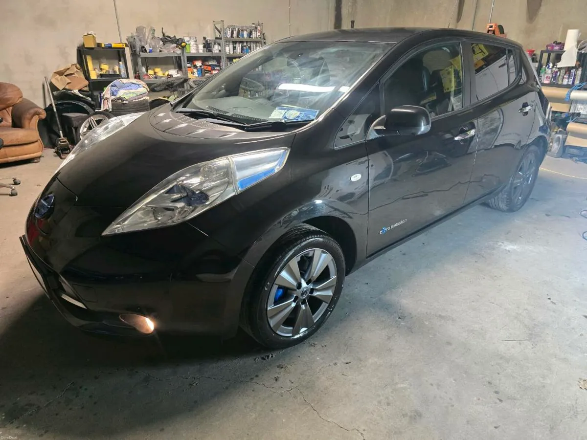 171Nissan Leaf Tekna 30Kwh NewNct LowMil 11bar - Image 3