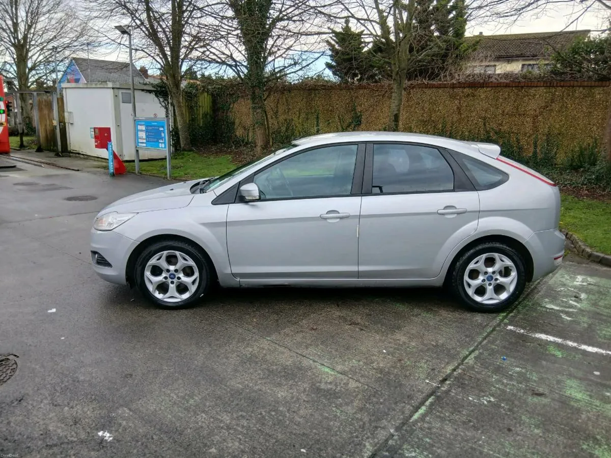 2011 Ford focus !! New nct !! - Image 4