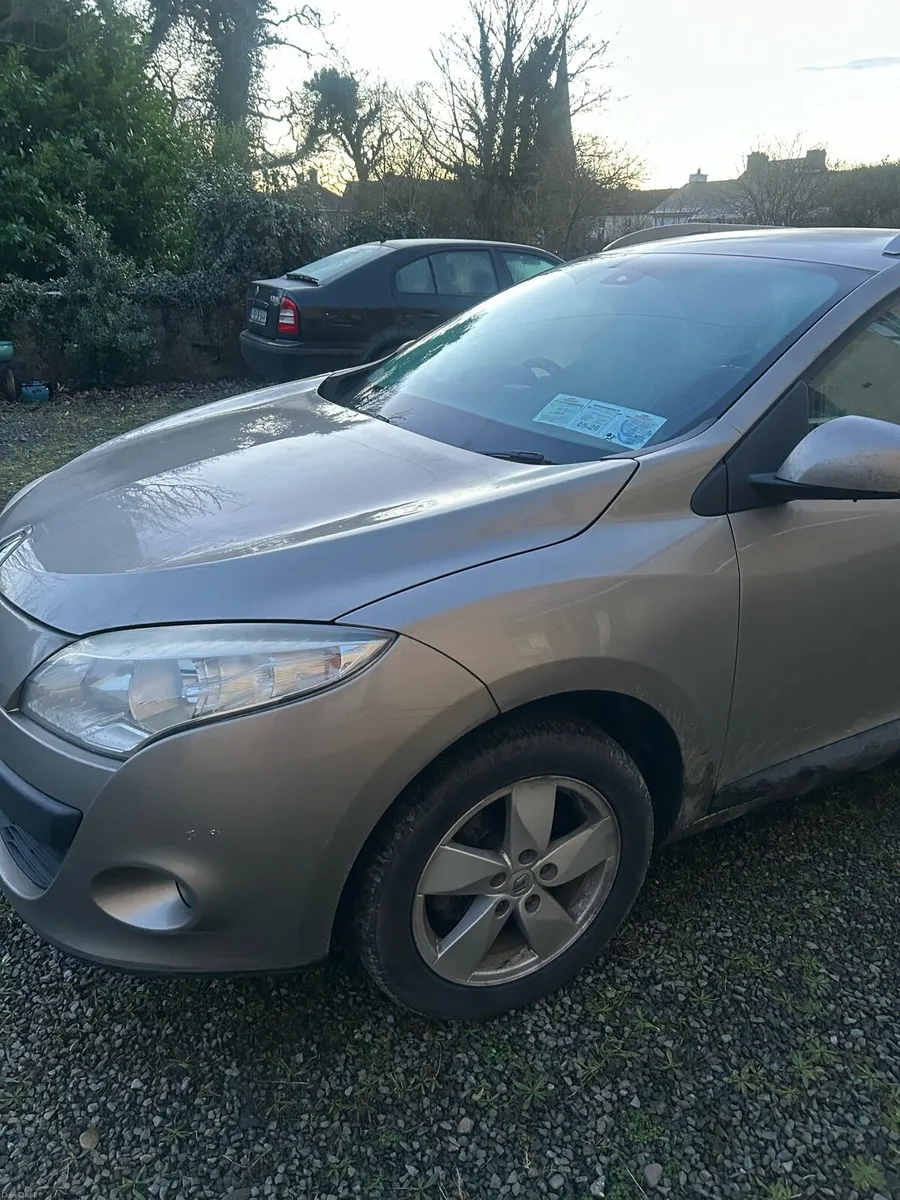 Renault Megaine Estate - Image 2