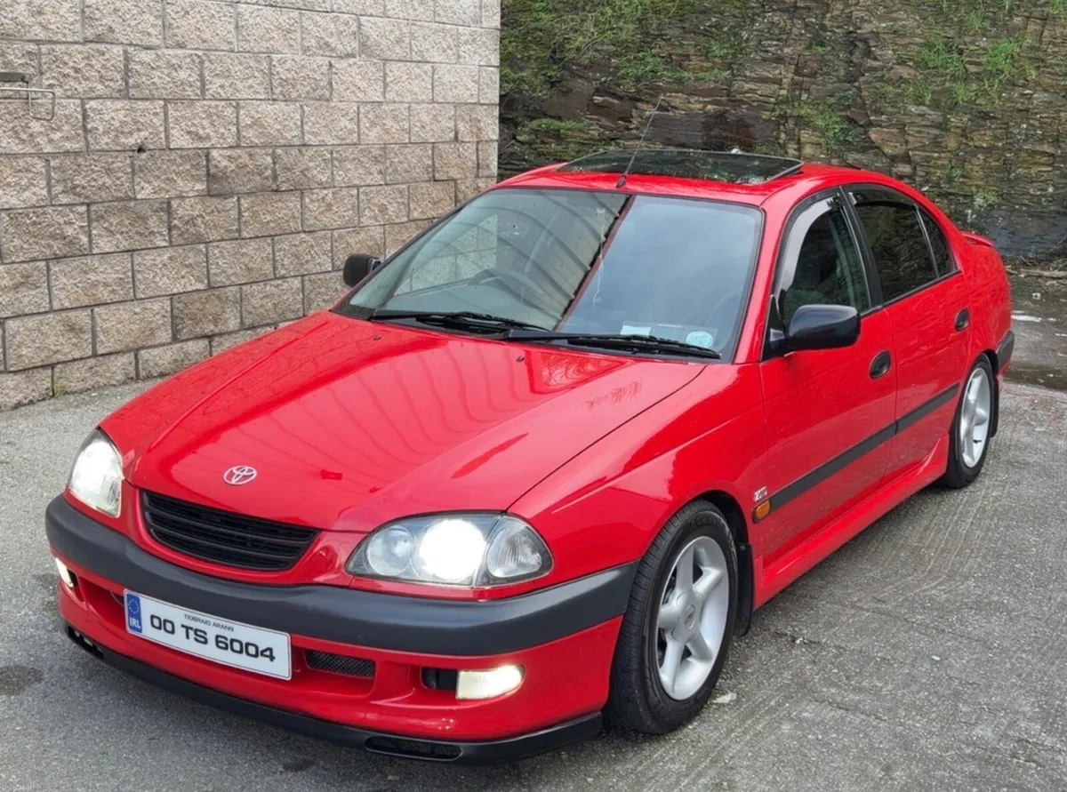 ** 00 Toyota Avensis 2.0TD** - Image 3