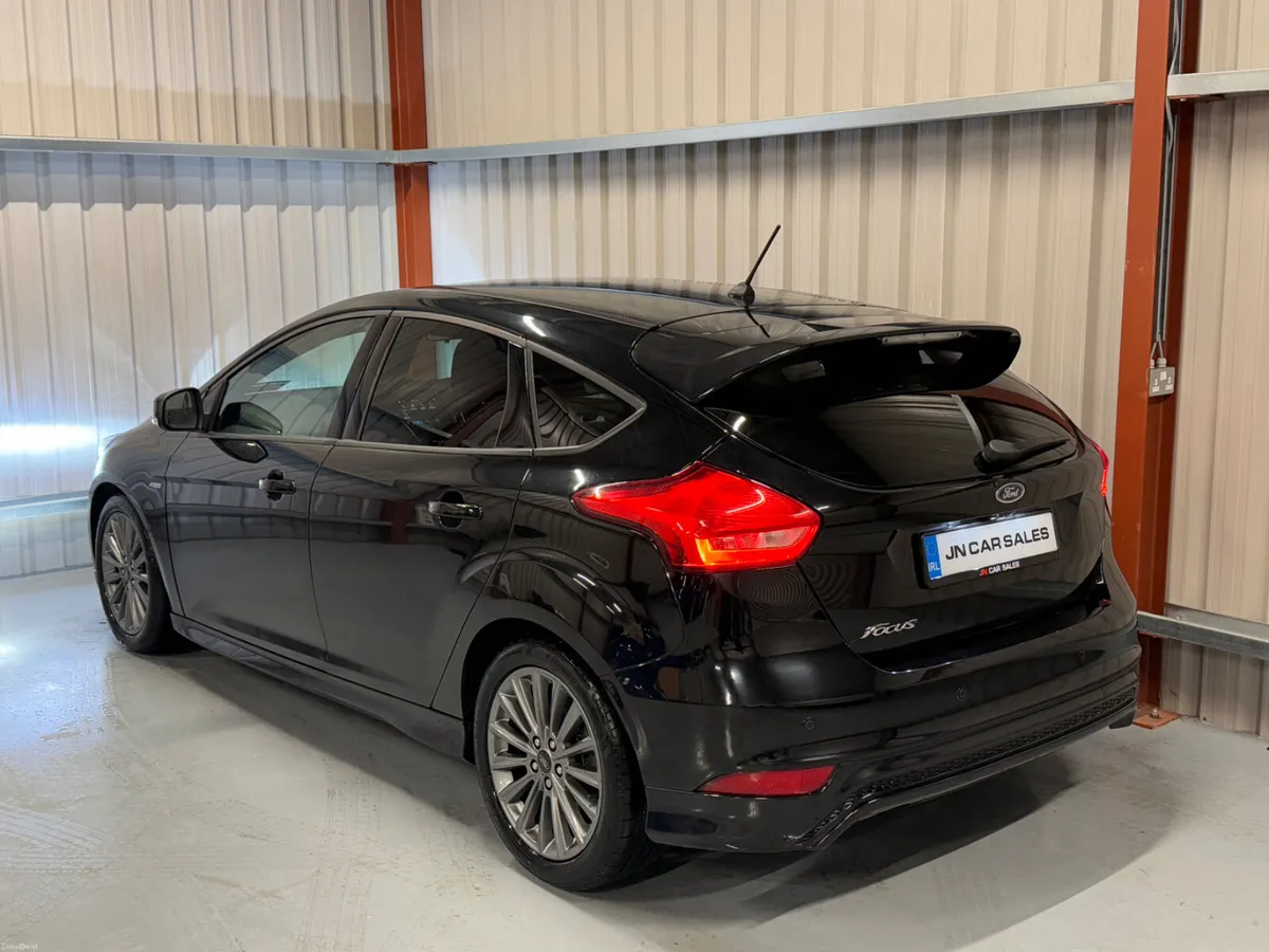 2018 Ford Focus ST-Line 1.5TDCI - Image 3