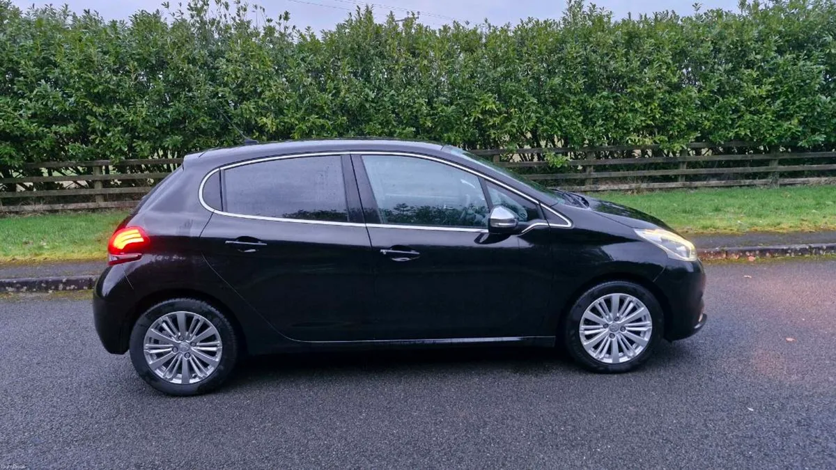 2018 peugeot 208 1,2 pure tech allure new nct02/28 - Image 4