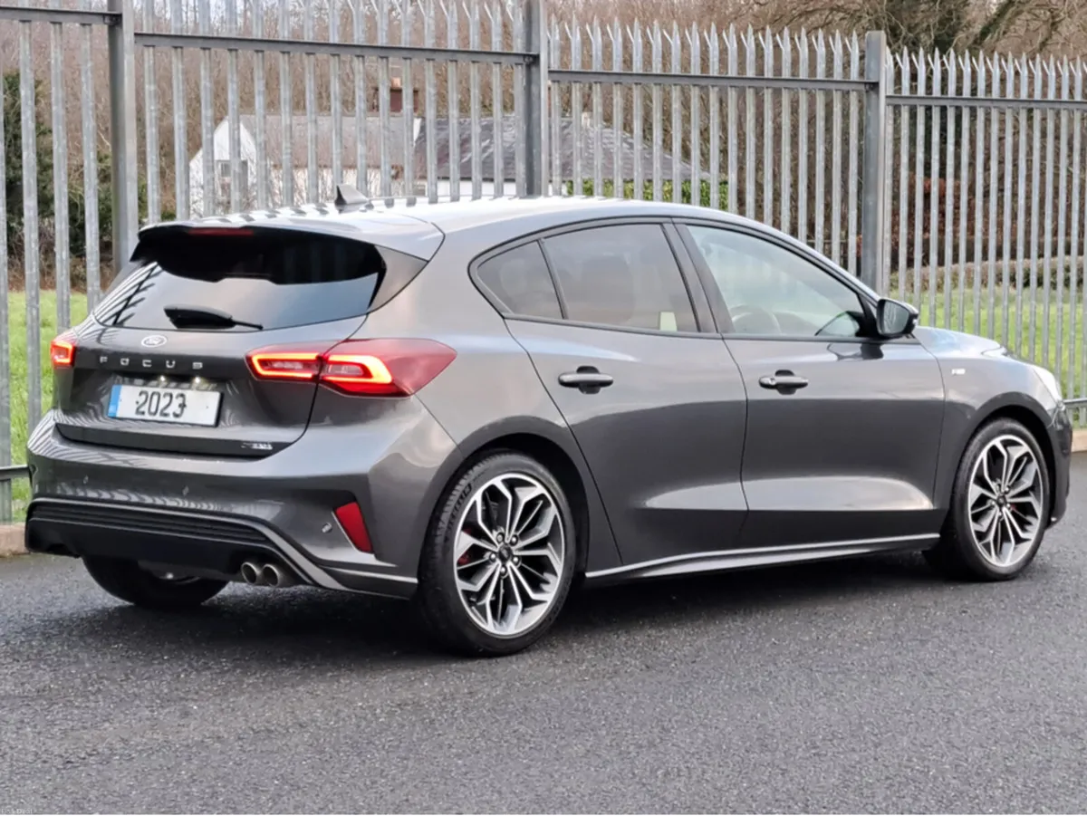 Ford Focus ST-LINE VIGNALE 1.5TD 120BHP 8 SPEED AU - Image 3