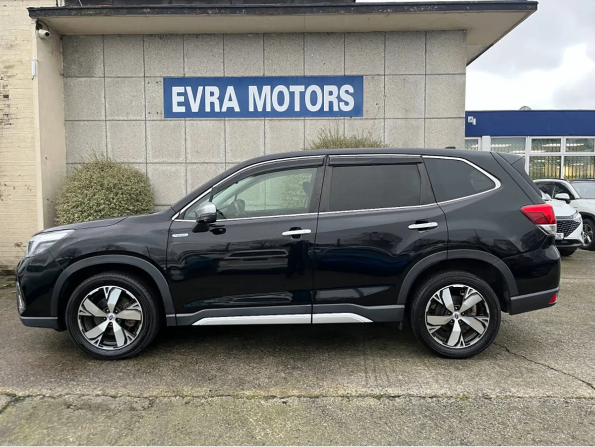 Subaru Forester 4WD ADVANCE AUTOMATIC HYBRID 2.0 P - Image 6