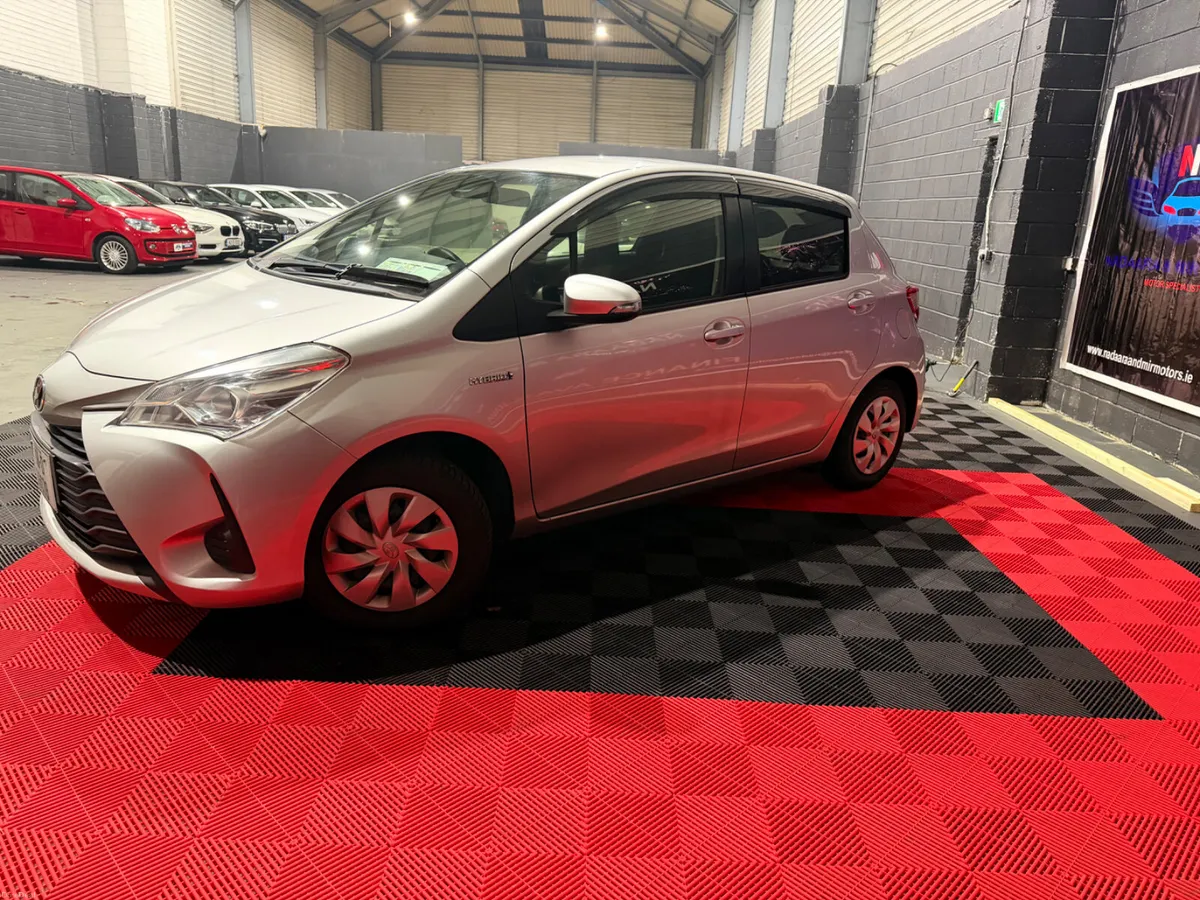 Toyota Vitz 2019 Hybrid (immobiliser) - Image 4