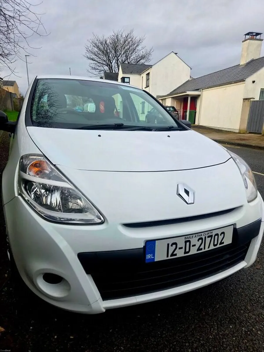 2012 Renault Clio - Image 2
