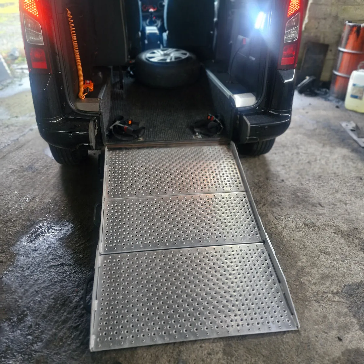 Wheelchair accessible Citroen Berlingo 2018 - Image 4