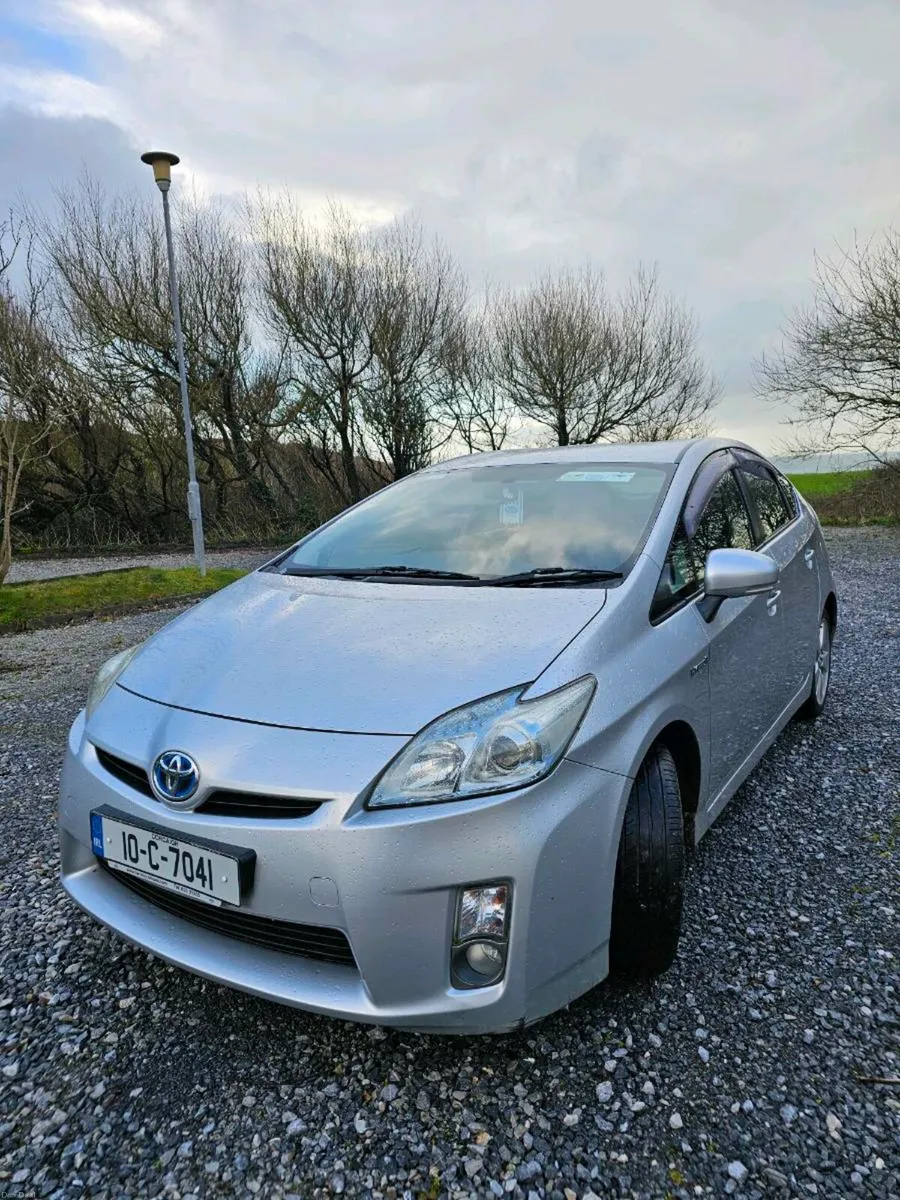 Toyota Prius Automatic - Image 2