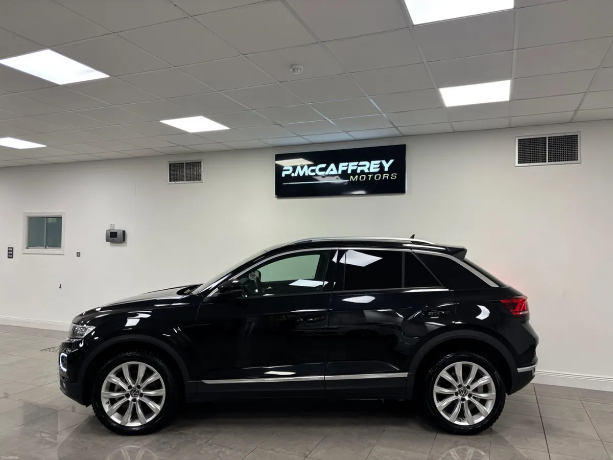 2021 VOLKSWAGEN T-ROC 2.0 TDI SPORT 150 BHP AUTO - Image 2