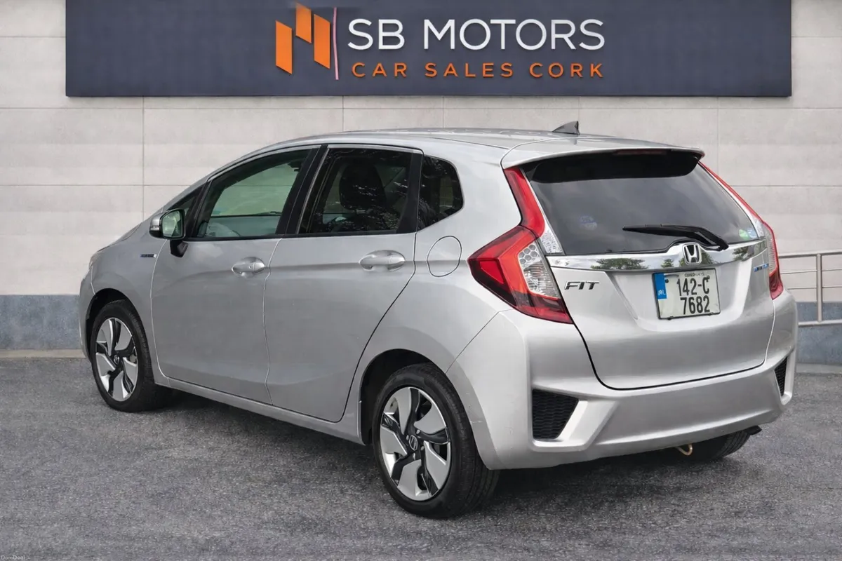 2014 HONDA FIT 1.5 AUTOMATIC HYBRID - Image 4