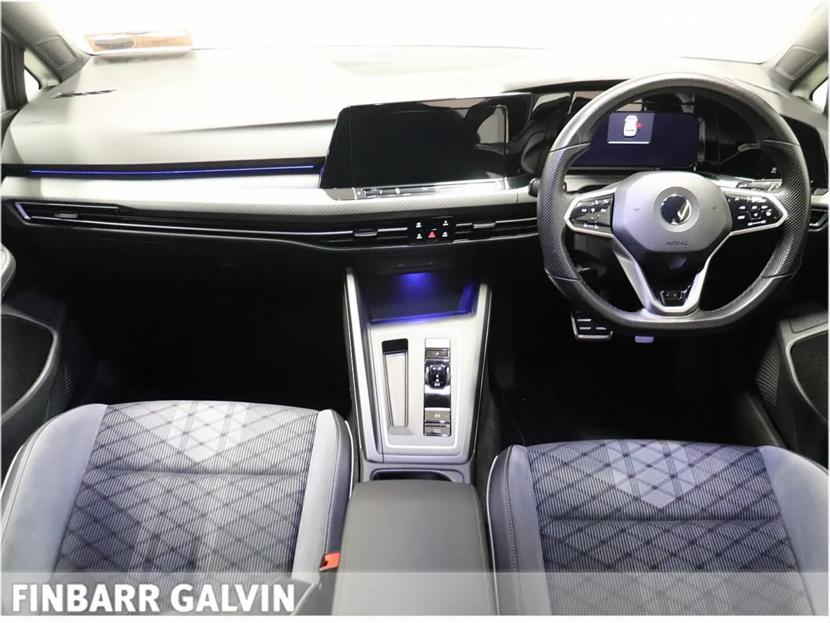 VW Golf 2.0 TDI 150HP R-Line - Image 4