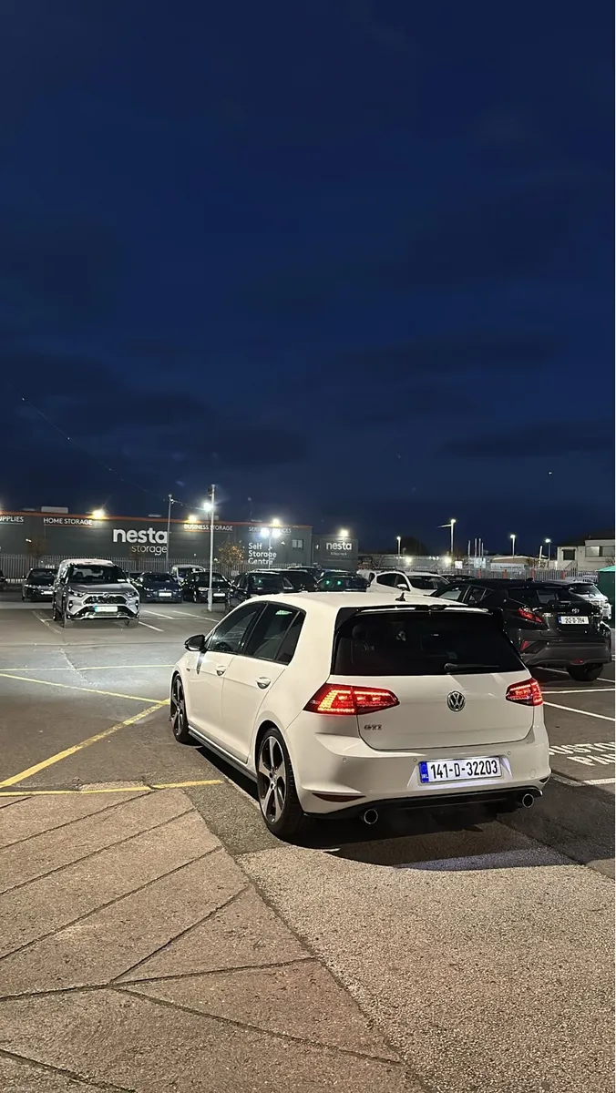 Vw Golf GTI Performance - Image 4