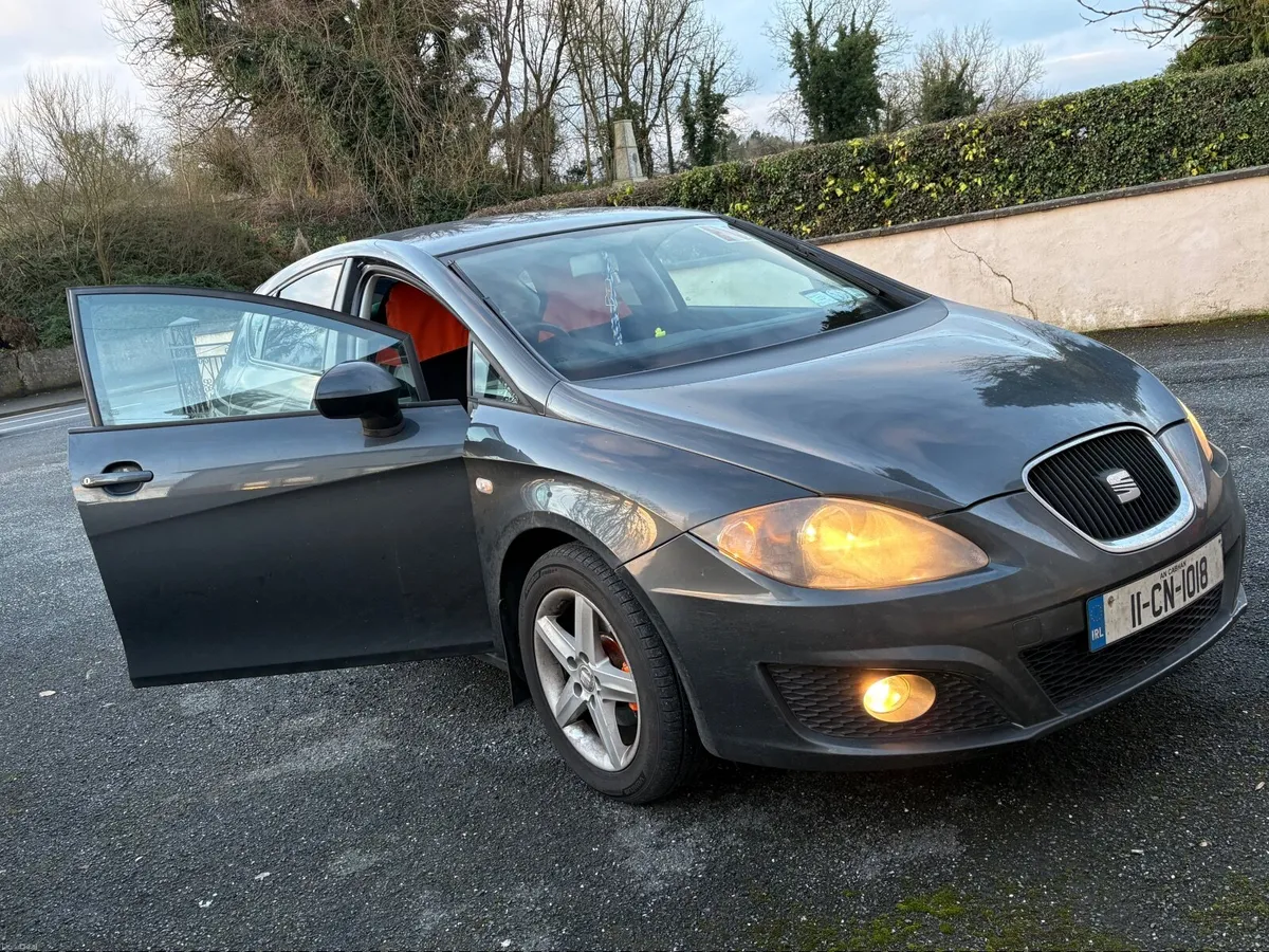 SEAT Leon 2011 - Image 1