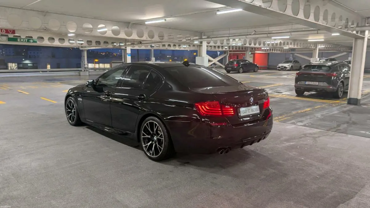 2016 BMW 5 series 520D - Image 3