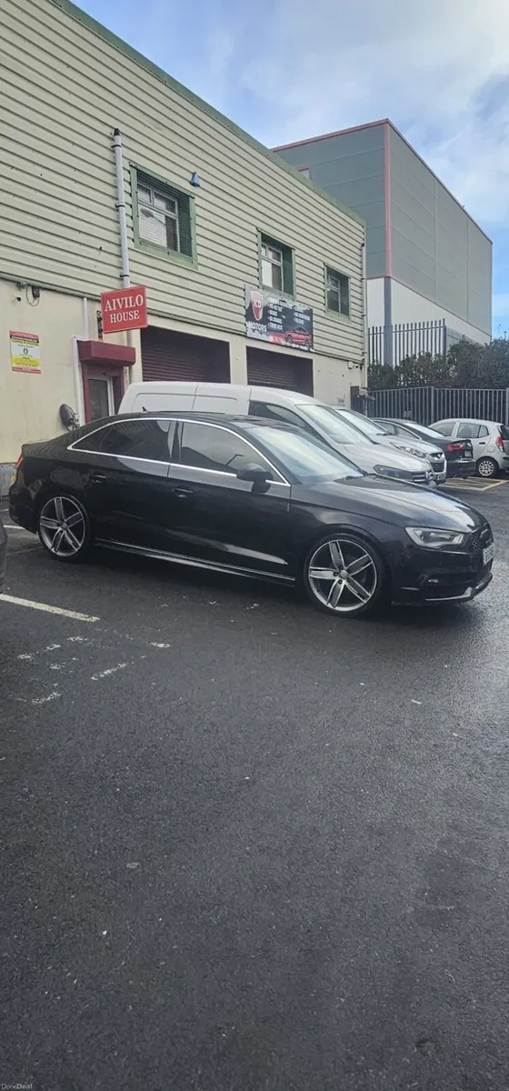 Audi A3 2016 - Image 2