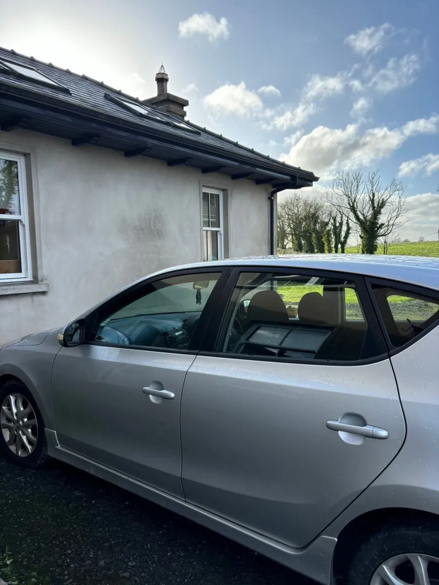 Hyundai i30 2012 - Image 2