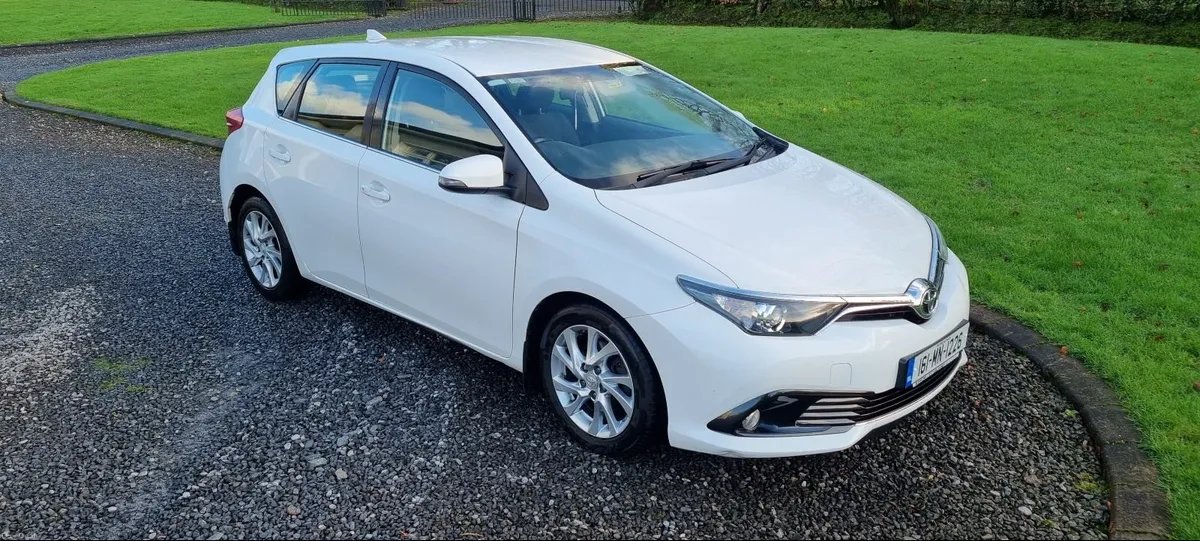 161 Toyota Auris 1.4 D4D Luna Low Kms - Image 1