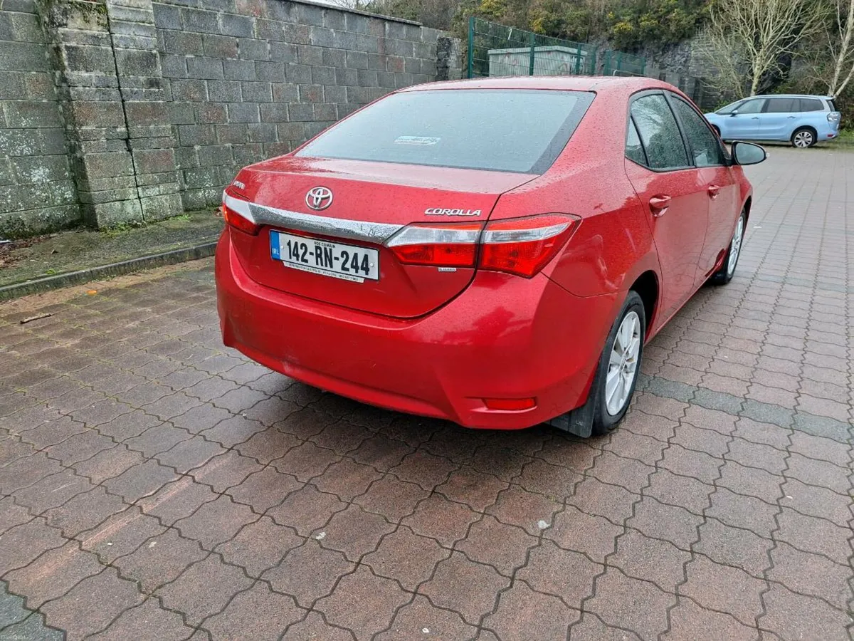 142 Toyota Corolla D4D New Nct - Image 3