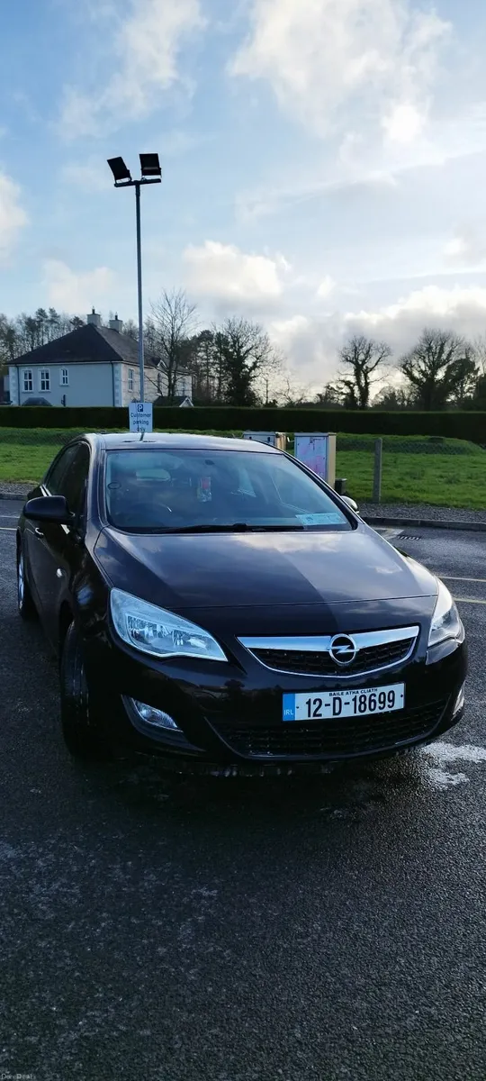 Opel Astra 2012 - Image 4