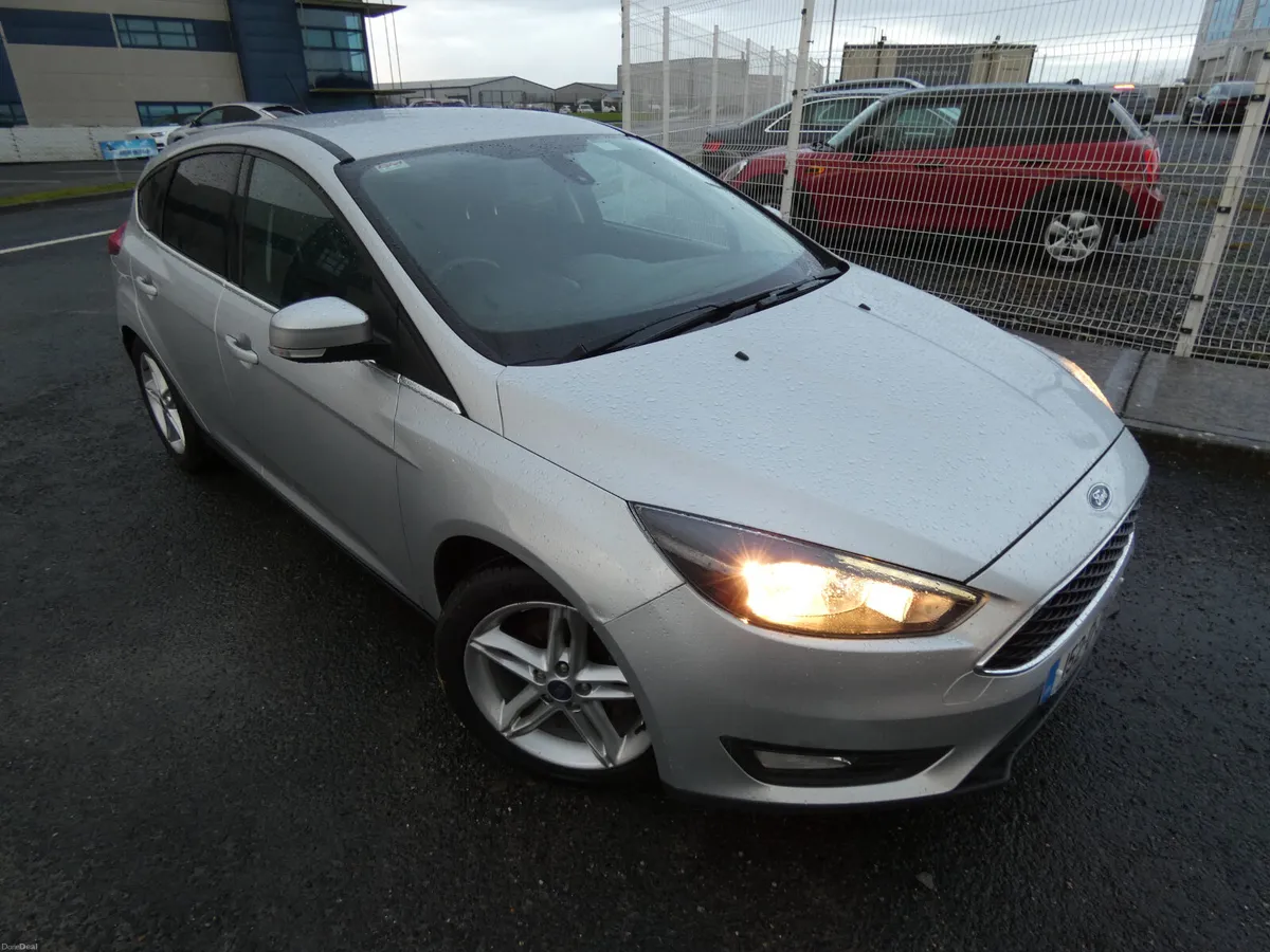 Ford Focus 1.0 Ecoboost Turbo 100PS Zetec - Image 4