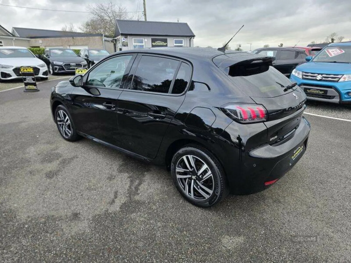 Peugeot 208 Allure Premium - Image 3