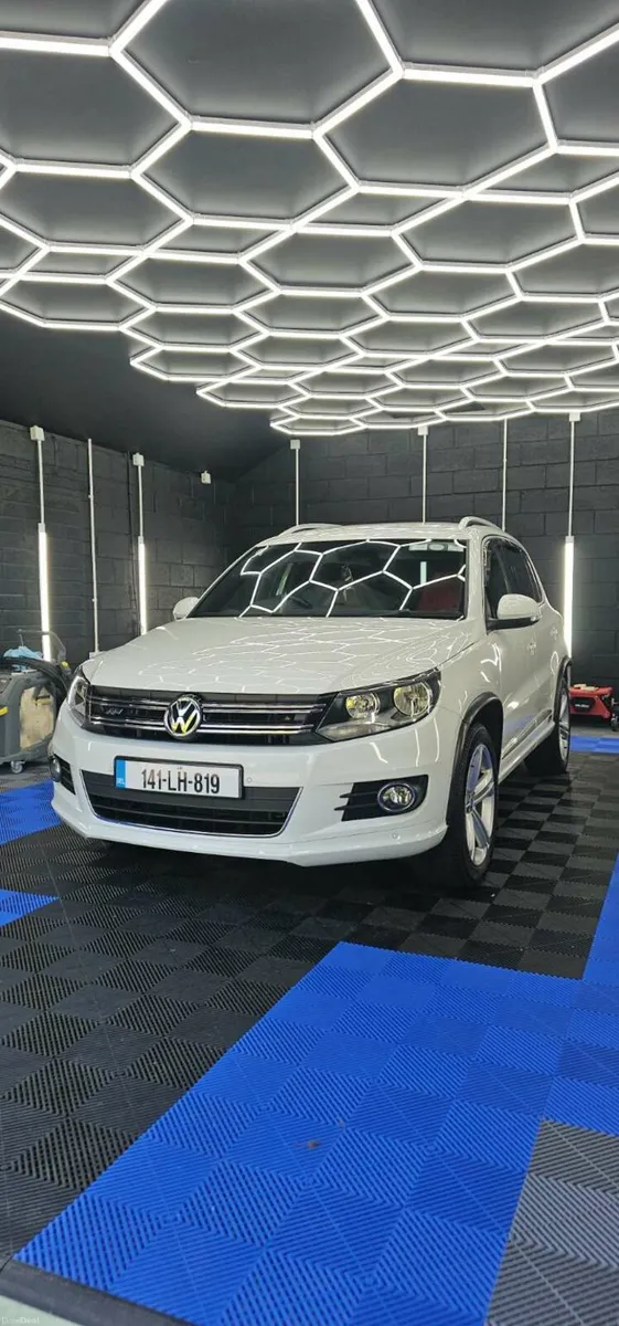 Volkswagen tiguan r-line - Image 1