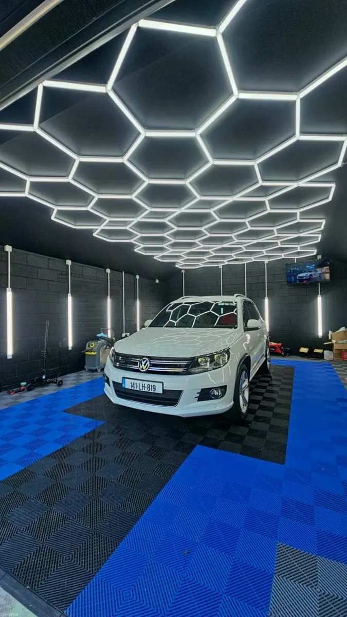 Volkswagen tiguan r-line - Image 2