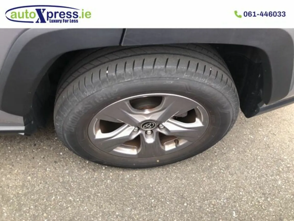 Toyota RAV4 HYBRID X 4WD Automatic - Image 4