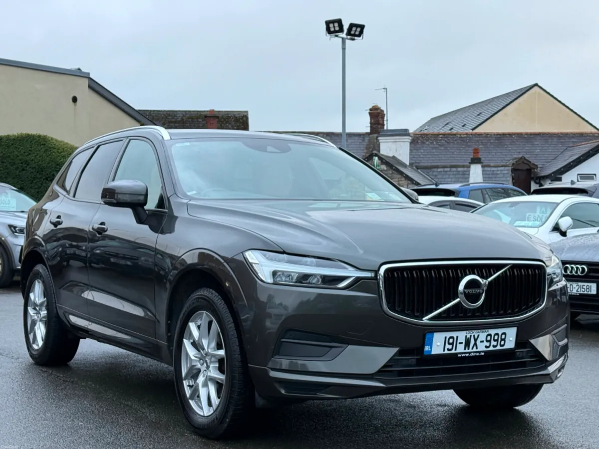 Volvo XC60 2.0D D3 MOMENTUM *LOW KMS* - Image 3