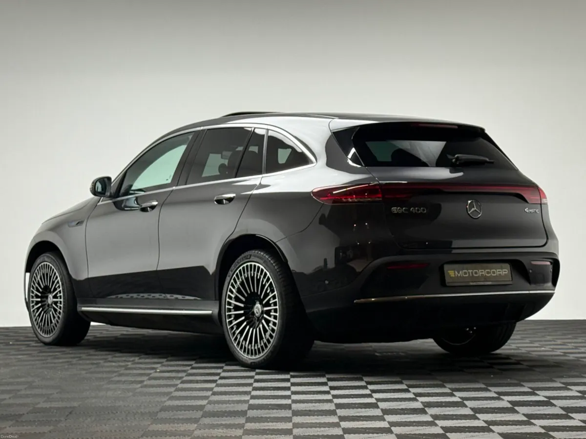 Mercedes-Benz EQC 400 AMG LINE PREMIUM 4MATIC *SUN - Image 4