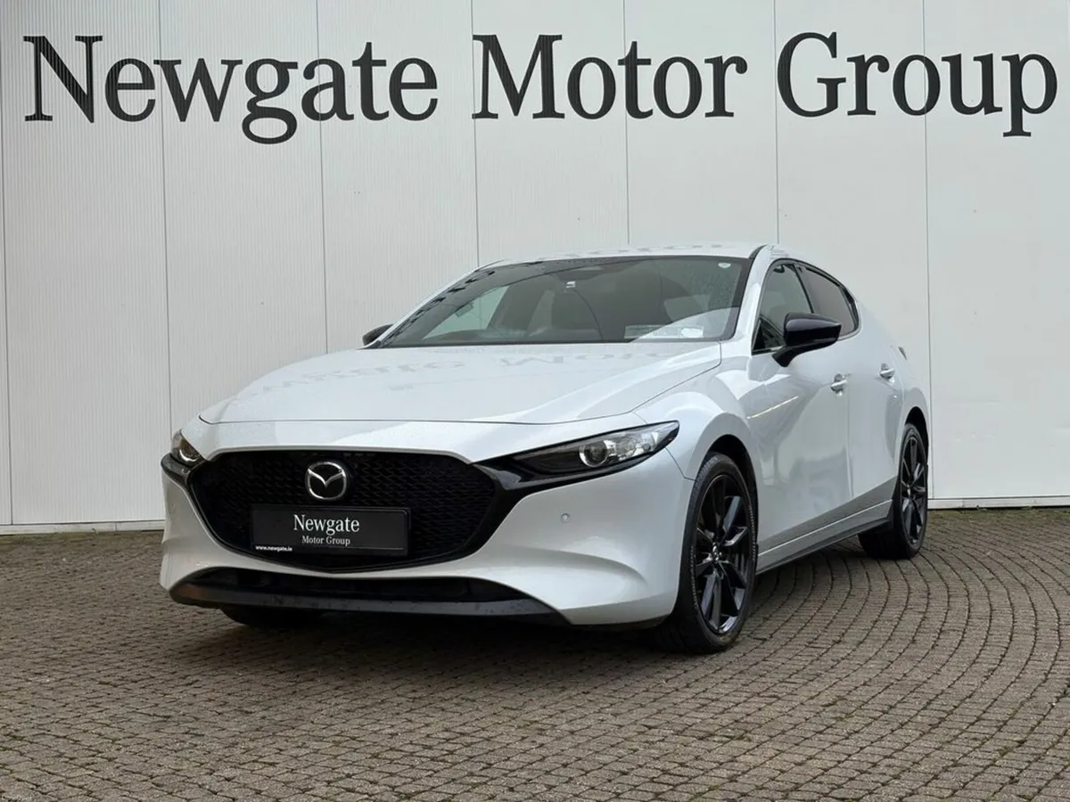 Mazda Mazda3 2024 122PS 6MT FWD Homura 4DR - Image 2