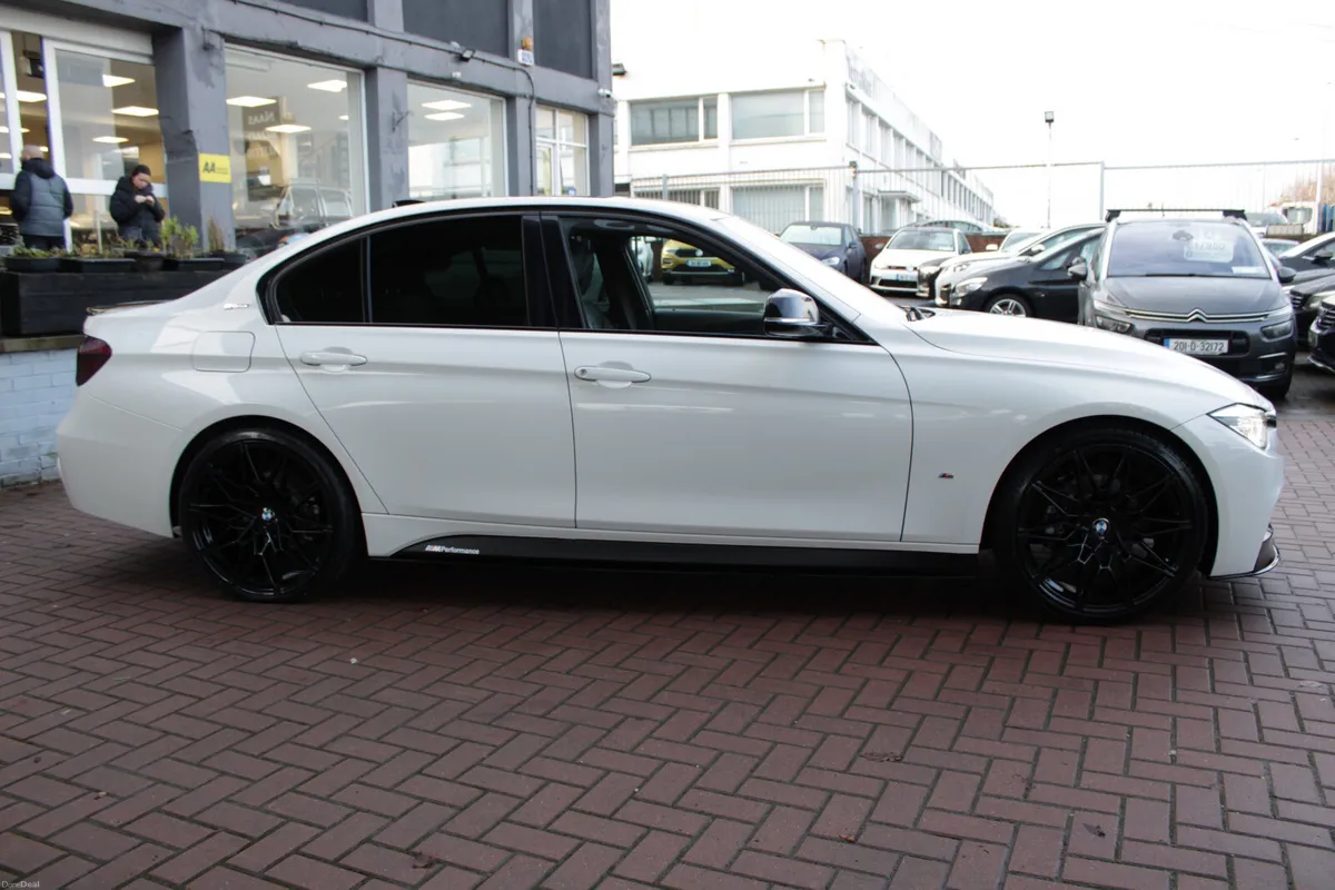 E-DRIVE 330E M-SPORT PRO EDITION AUTO 95,000KMS - Image 3