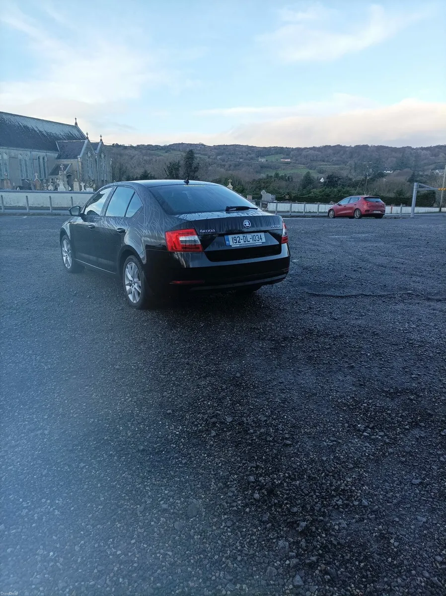 192 Skoda Octavia - Image 3