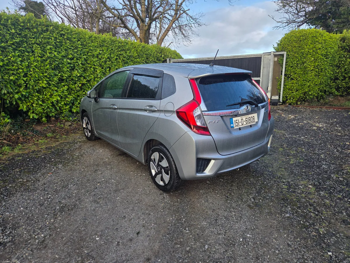 Honda Fit Hybrid - Image 3