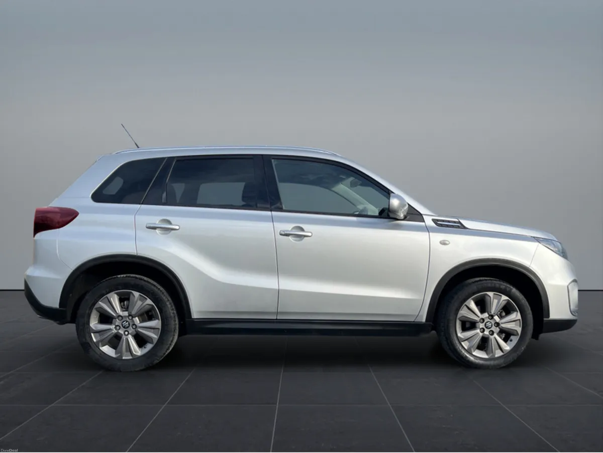 Suzuki Vitara SZ-T BOOSTERJET MH - Image 2