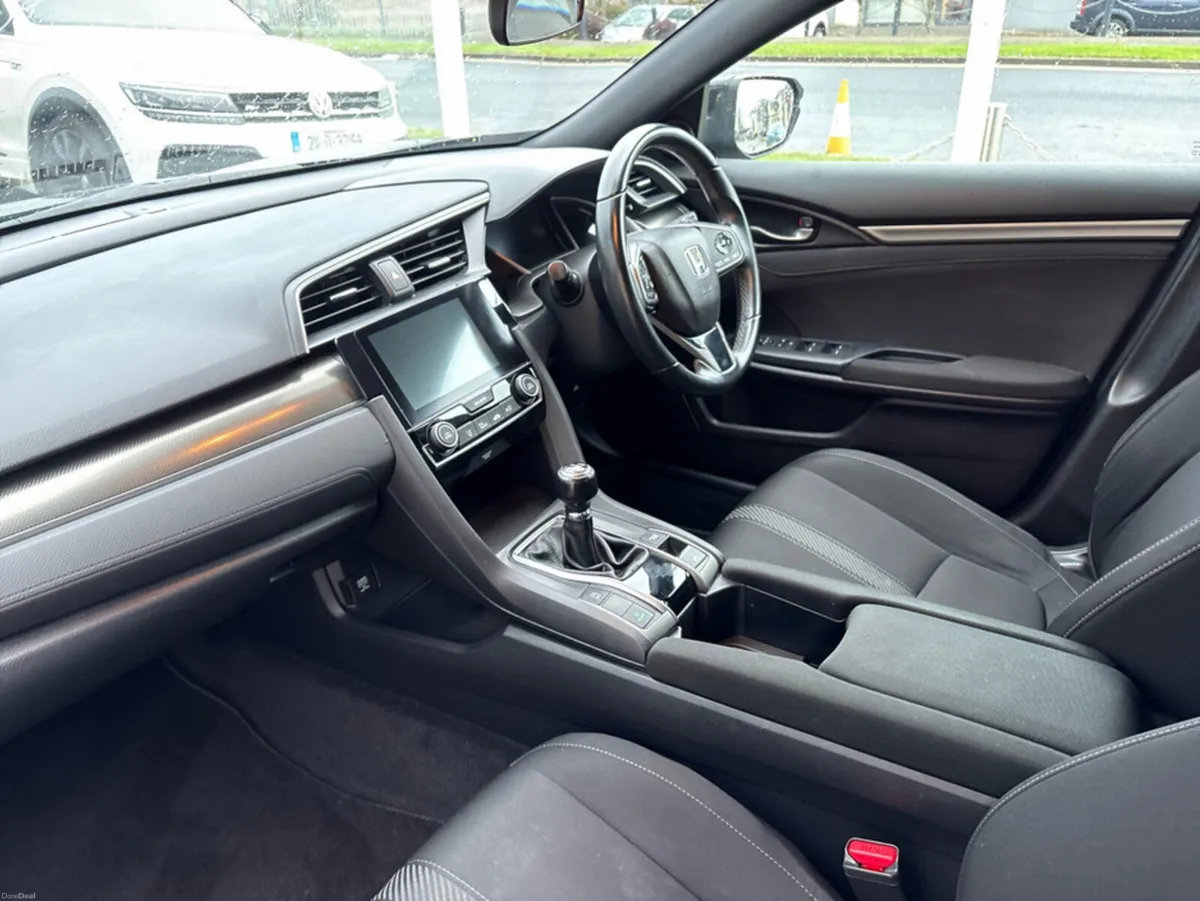 Honda Civic 1.0 VTEC TURBO SR 5DR 129PS - Image 3