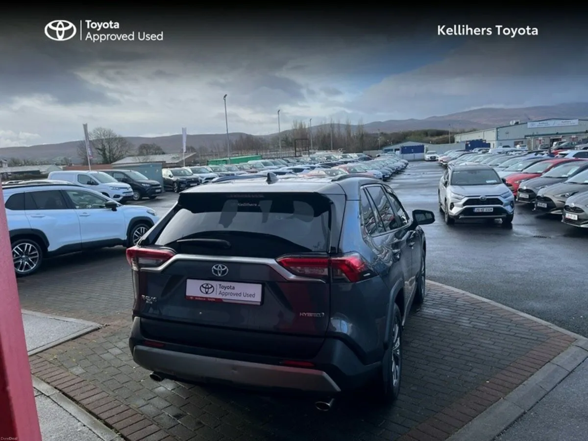 Toyota RAV4 RAV4 HYBRID SOL 4DR AUTO - Image 4