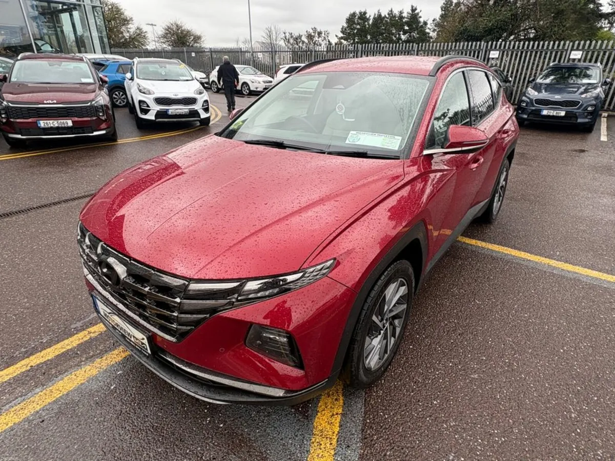Hyundai Tucson ix35 Executive Plus Diesel 5DR - Image 2