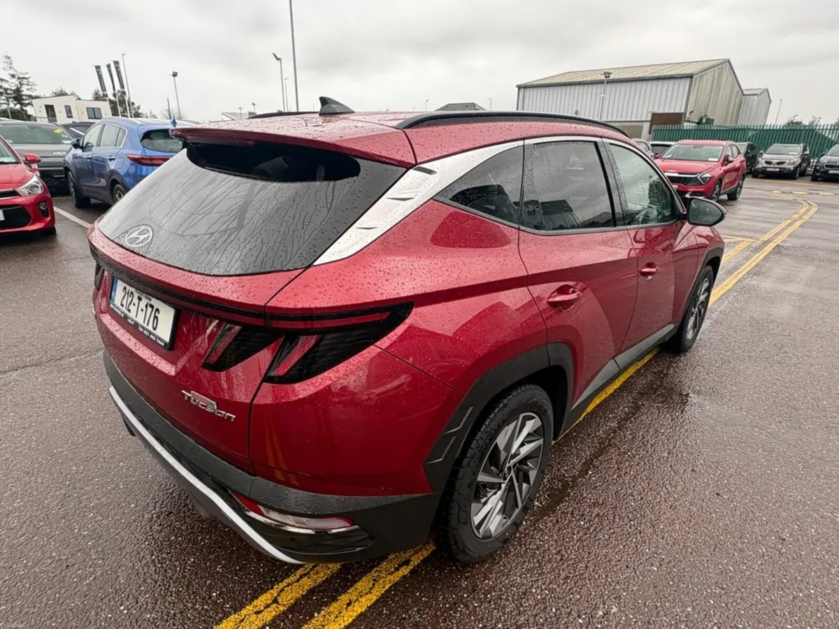 Hyundai Tucson ix35 Executive Plus Diesel 5DR - Image 4