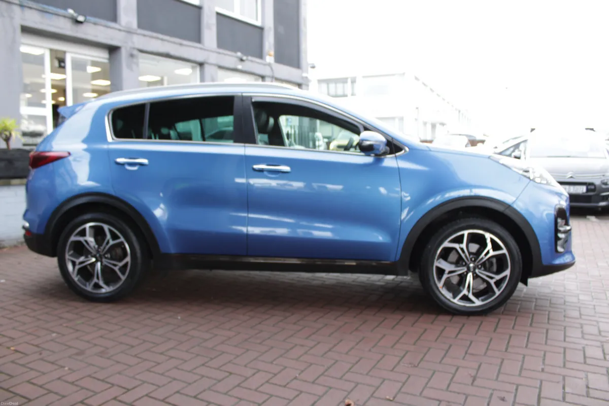 1.6CRDI GT-LINE 5DR ESTATE // IMMACULATE CONDITION - Image 3