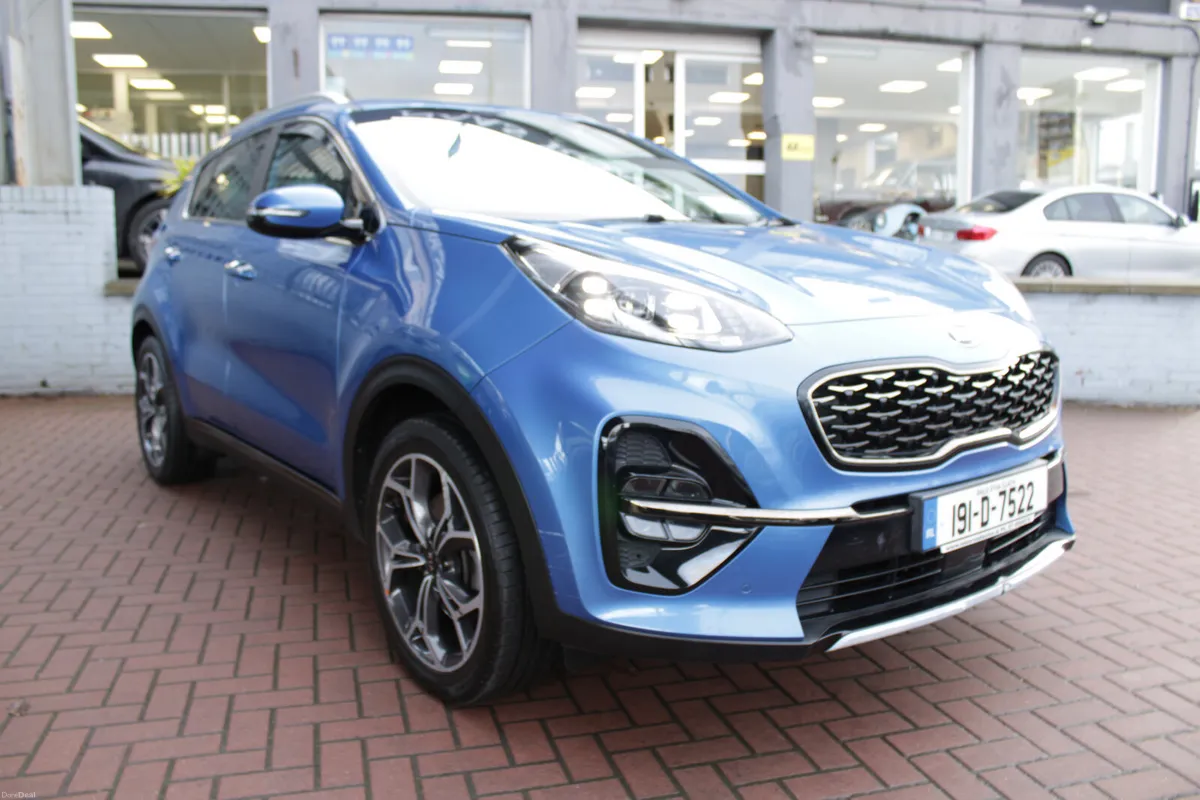 1.6CRDI GT-LINE 5DR ESTATE // IMMACULATE CONDITION - Image 2