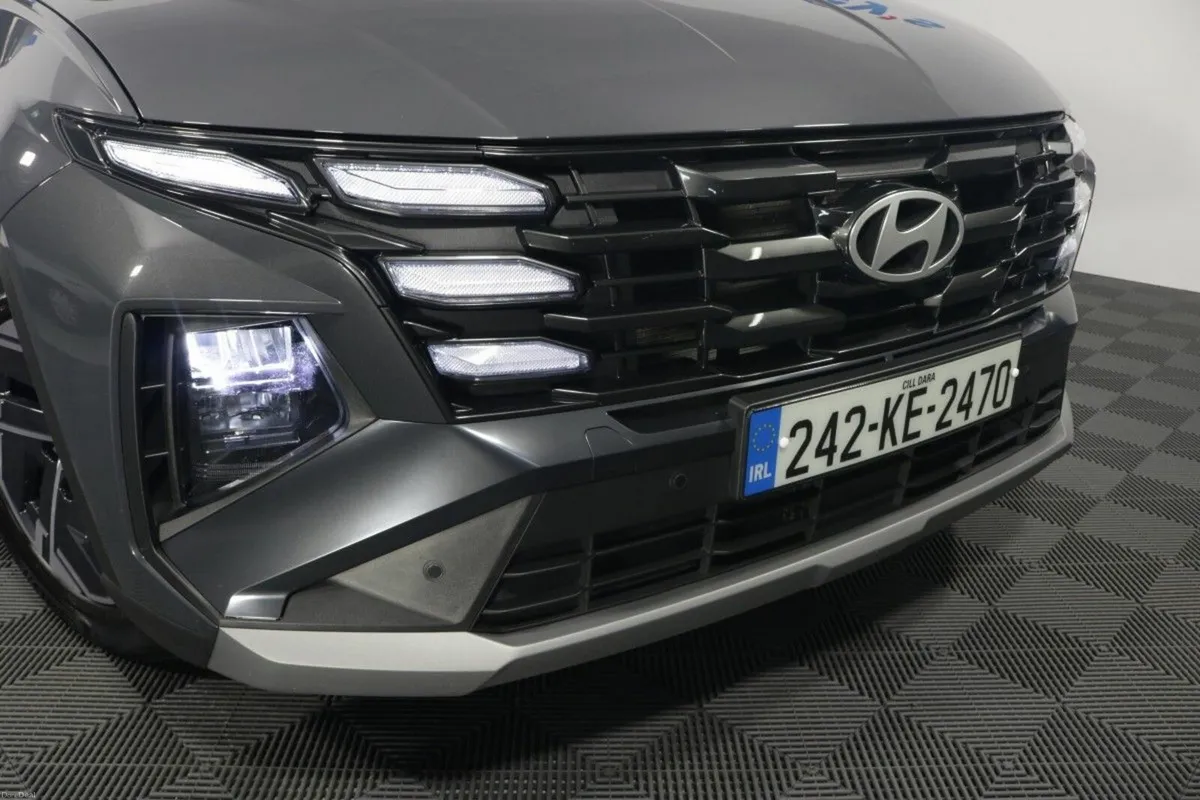 Hyundai Tucson COMFORT PLUS 1.6L DIESEL SUV - Image 3