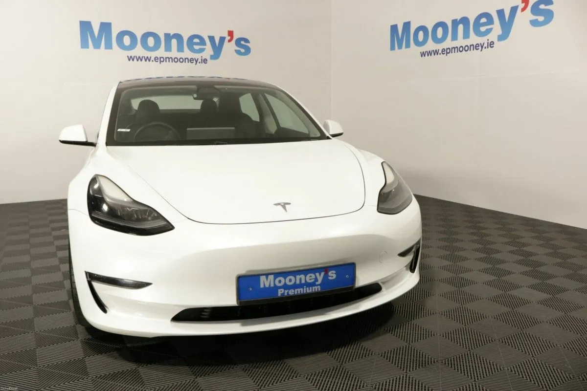 Tesla Model 3 Long Range Dual Motor - Image 2