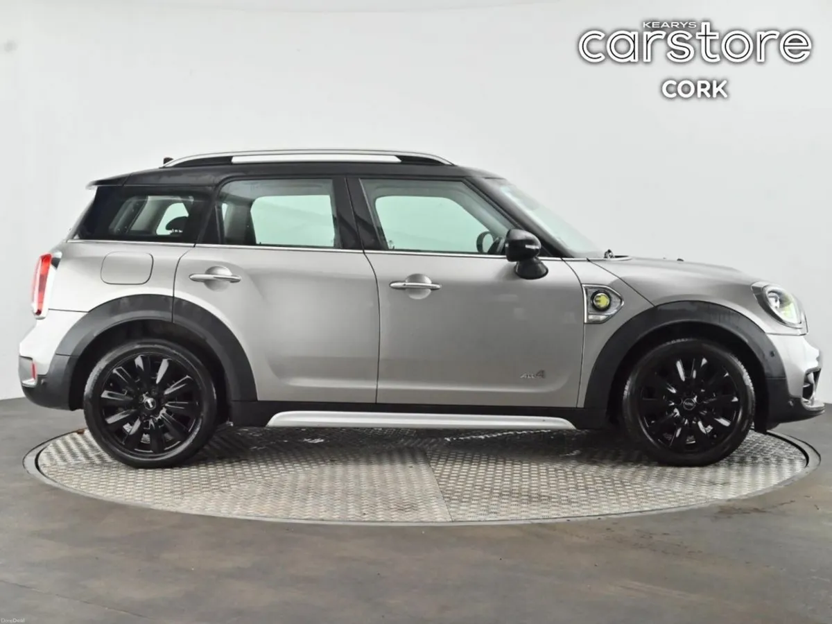 Mini Countryman Cooper S E ALL4 PHEV Exclusive Aut - Image 2