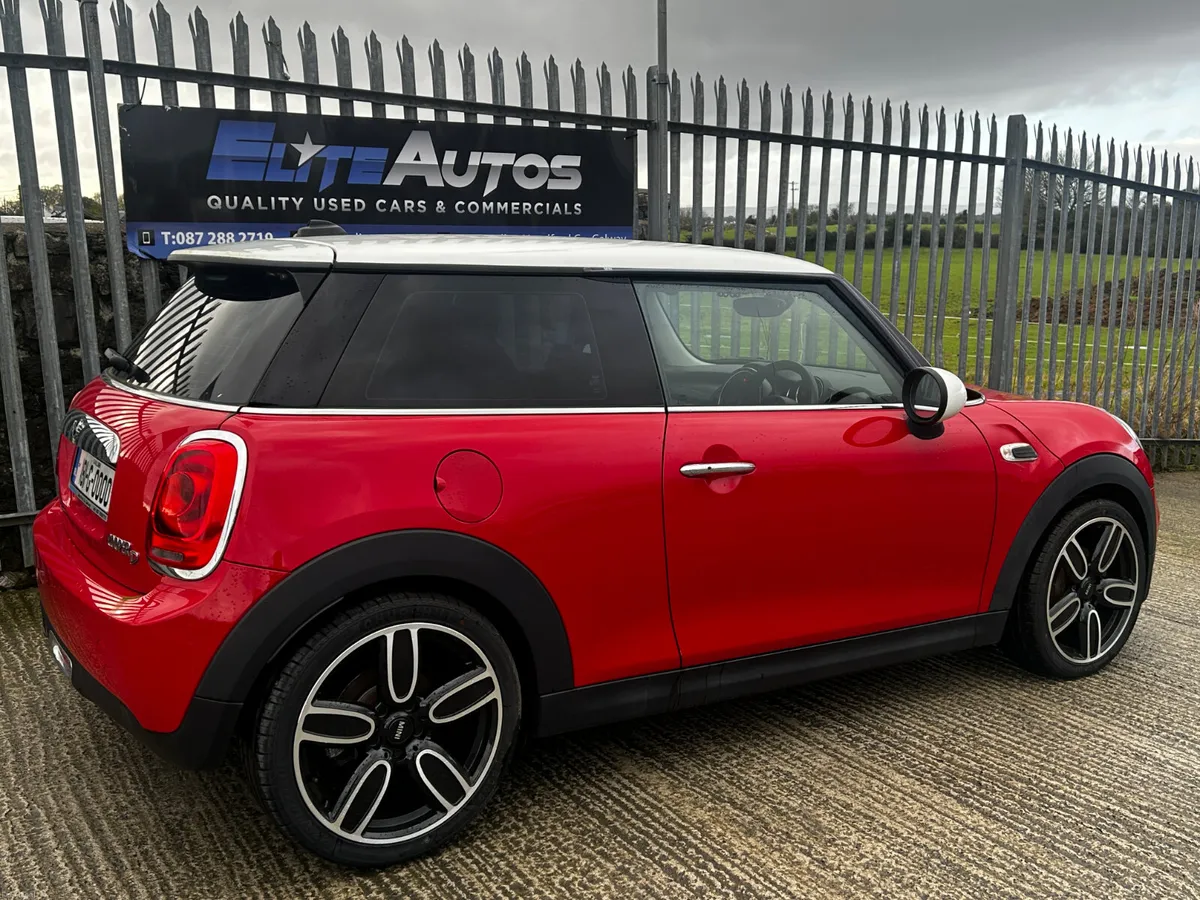 Mini Cooper D Automatic  2018 - Image 4
