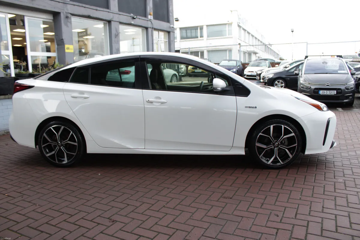 1.8 SELF CHARGING HYBRID SPORT AUTOMATIC // STUNNI - Image 3