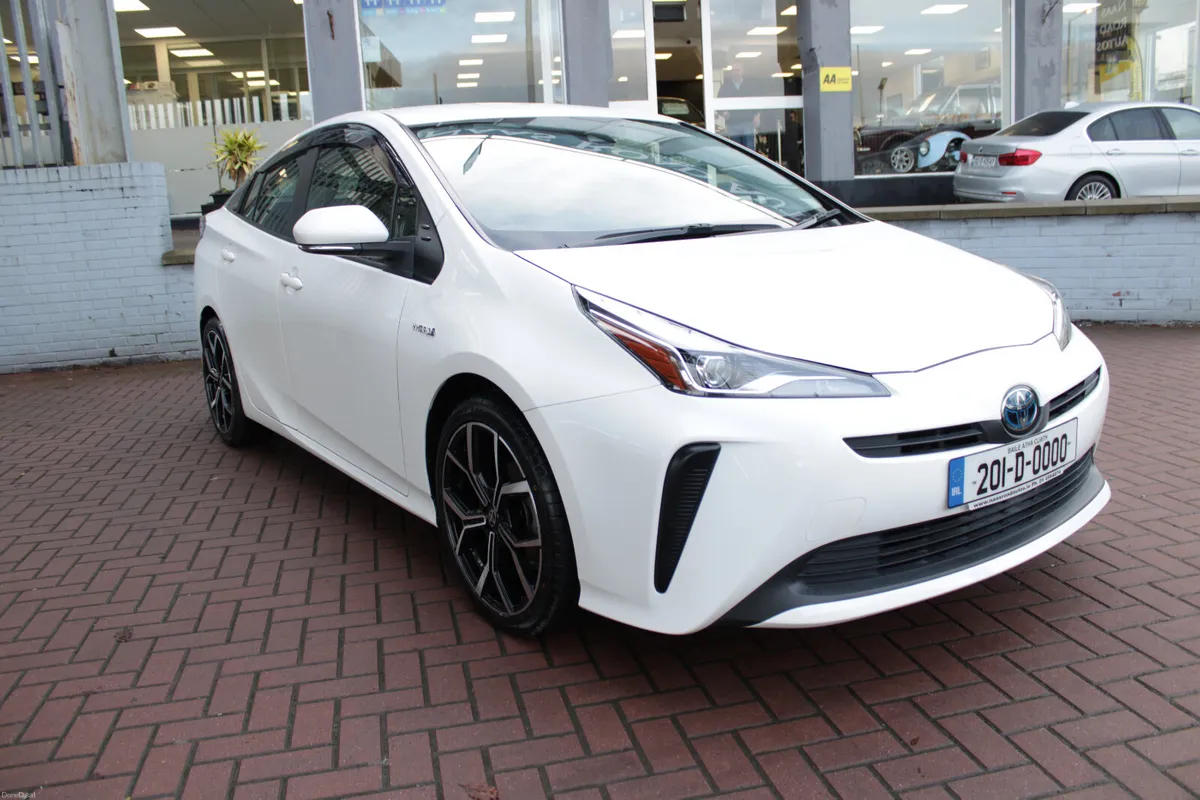 1.8 SELF CHARGING HYBRID SPORT AUTOMATIC // STUNNI - Image 1