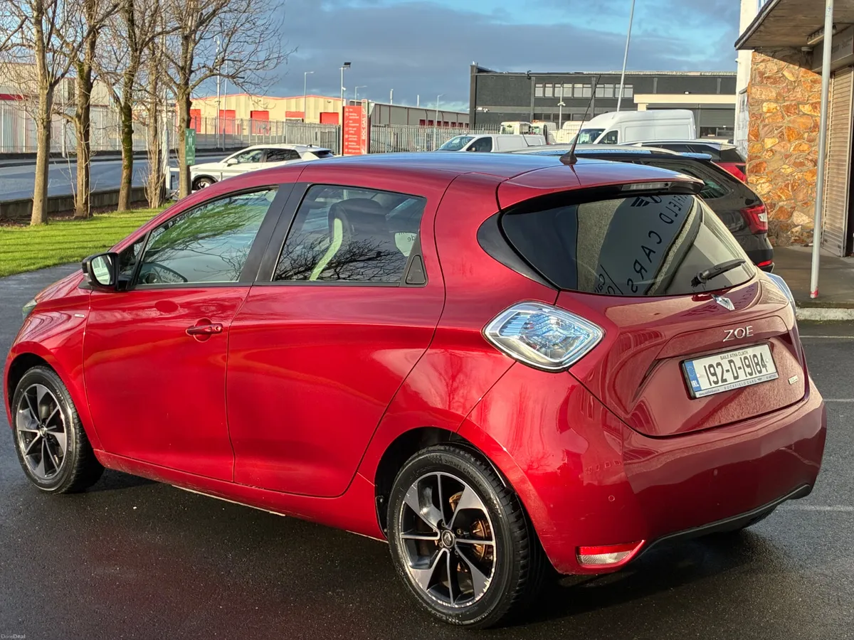 SOH 92%  SIGNATURE NAV-40KW-HEATED LEATHER-LOW KMS - Image 3