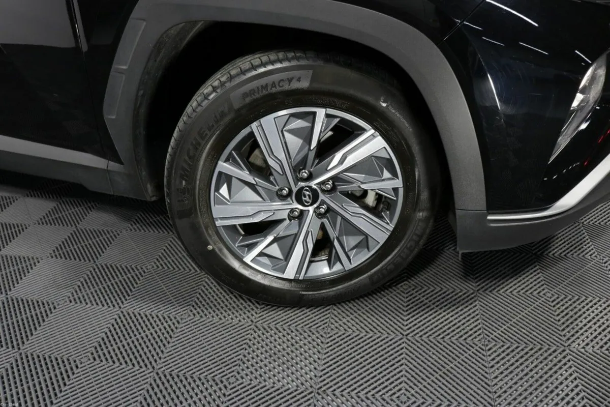 Hyundai Tucson COMFORT PLUS 1.6L DIESEL SUV - Image 3