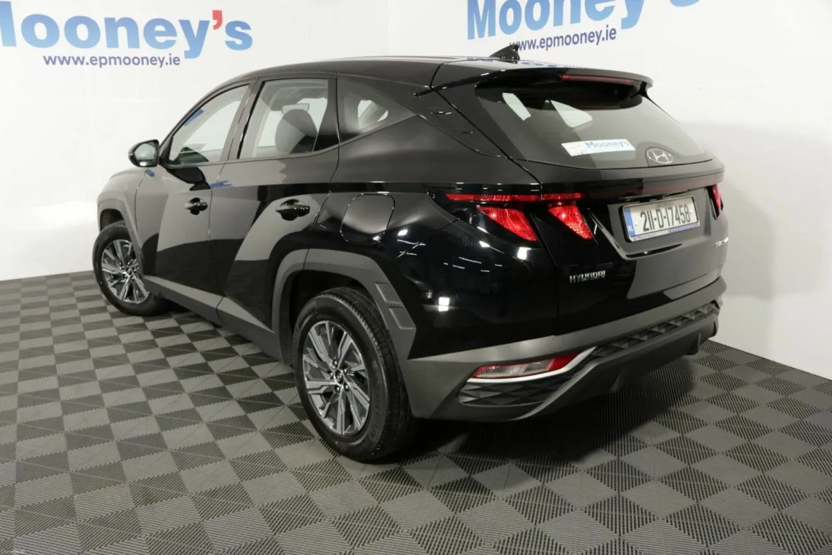 Hyundai Tucson COMFORT PLUS 1.6L DIESEL SUV - Image 4